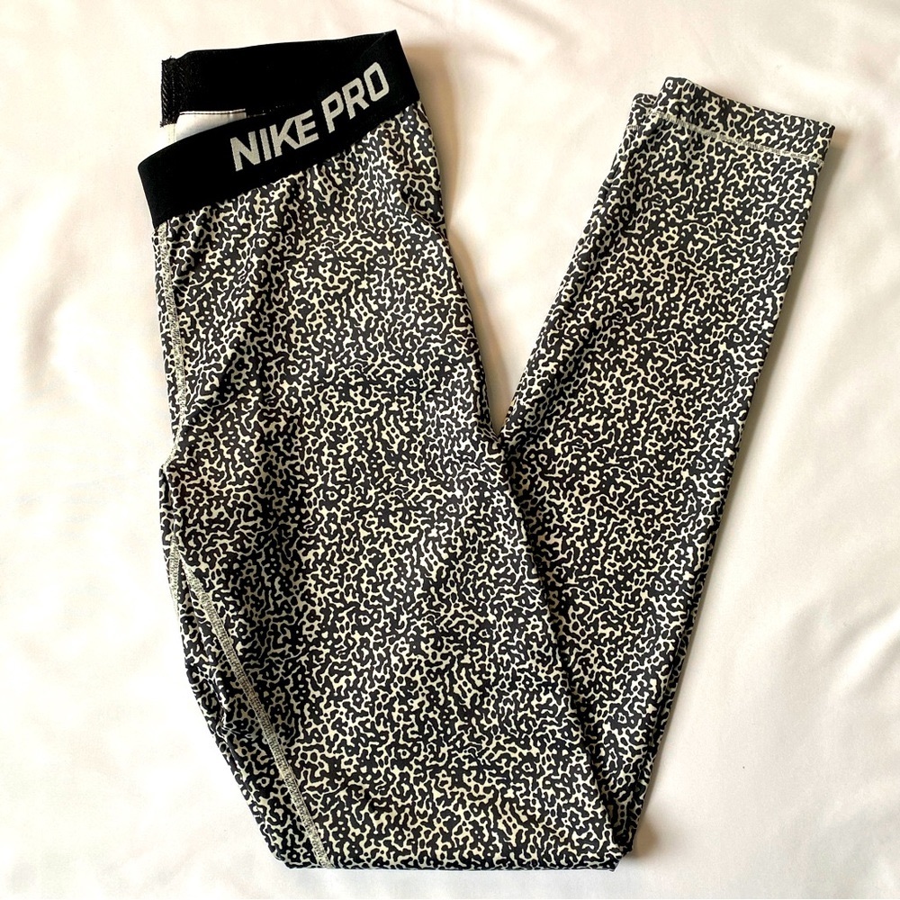 Nike Black & White Leggings Activewear M